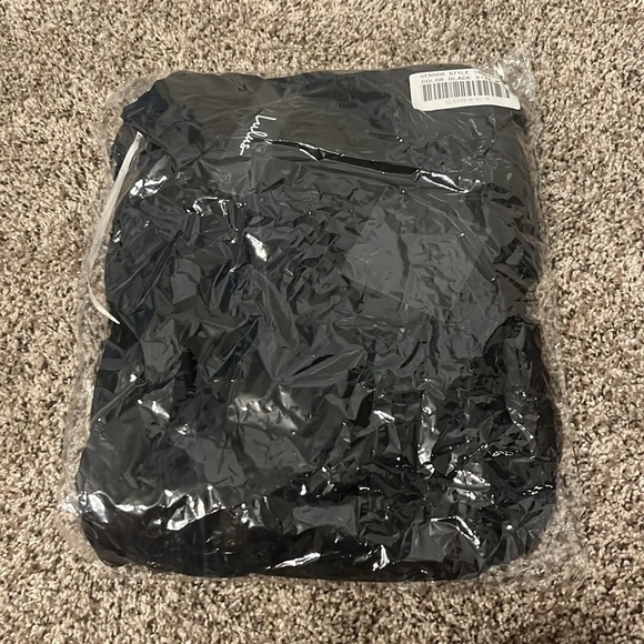 NWT Lulu's one shoulder midi dress - Picture 4 of 5